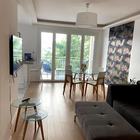 Juan Les Pins A 700 M Des Plages אנטיב